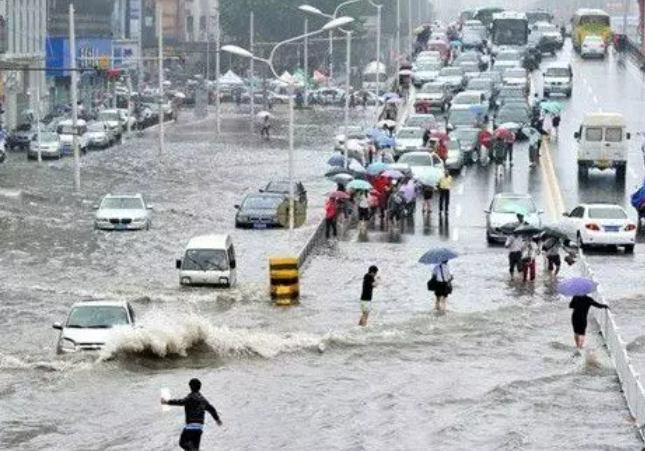 隧道内涝监测陆地内涝监测城市内涝（积水）监测预警系统对积水点进行实时的水位监测、降雨量监测无线传输远